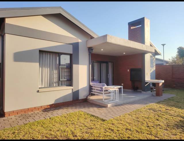 3 BEDROOM FREESTANDING FOR SALE IN VORNA VALLEY